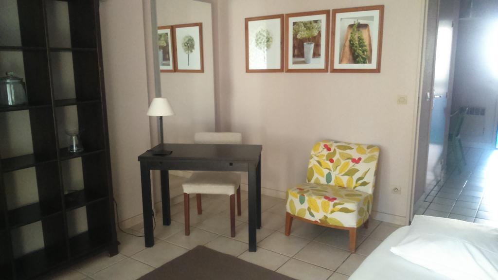 Tempologis Aparthotel Meylan Bagian luar foto